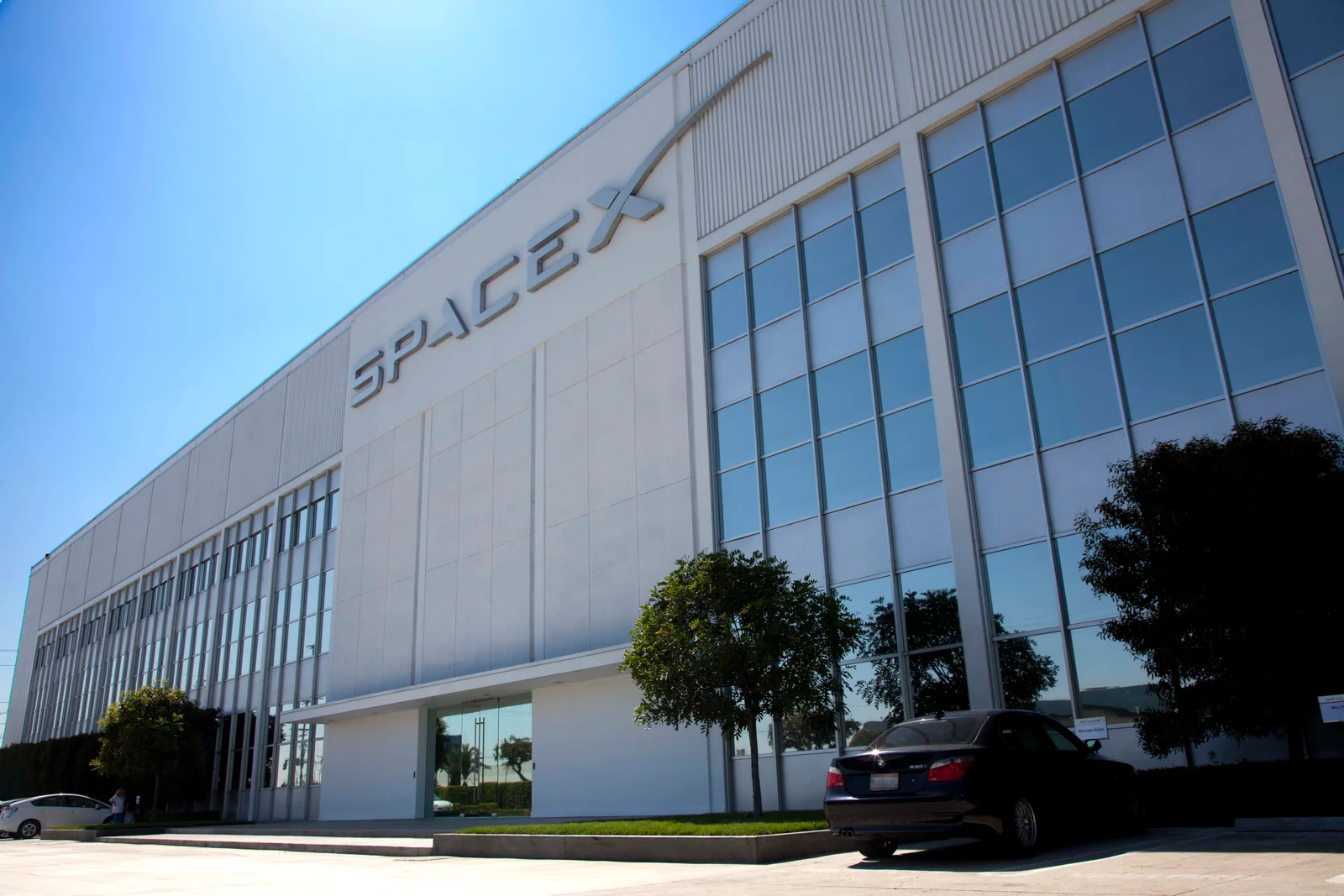 Twenty hedge funds disclosed $35 billion of SpaceX (SPCX). D1 Capital put 62% of its portfolio into it